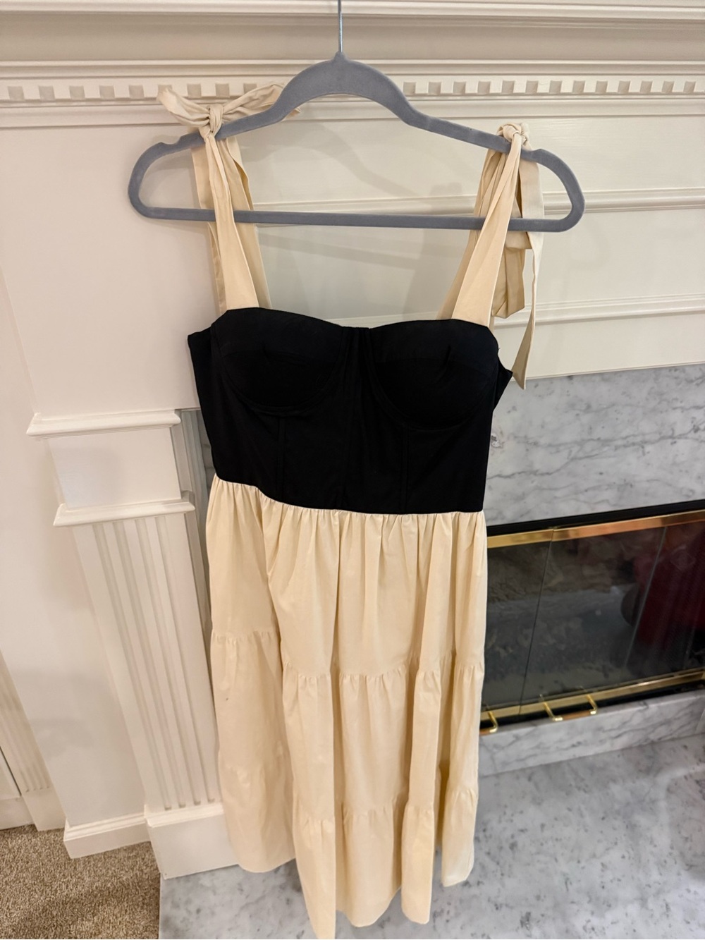 AUREUM Black Bustier Top Cream Tiered Midi Dress with Tie Straps